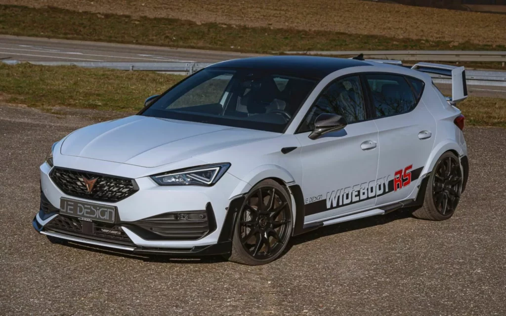 2024 Cupra León Widebody RS-R JE Design. Imagen delantera.