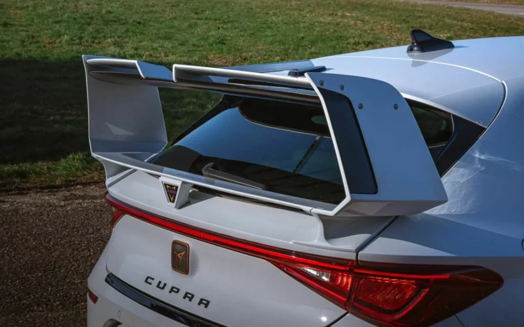 2024 Cupra Leon Widebody RS JE Design 22 Motor16