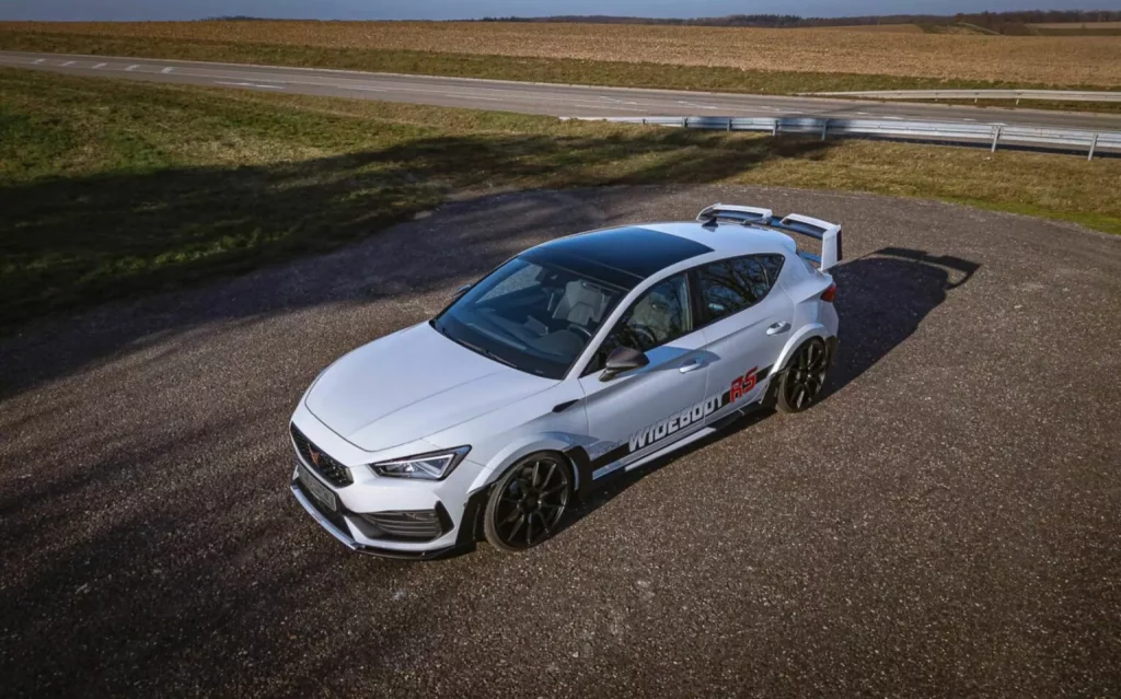 2024 Cupra Leon Widebody RS JE Design 30 Motor16