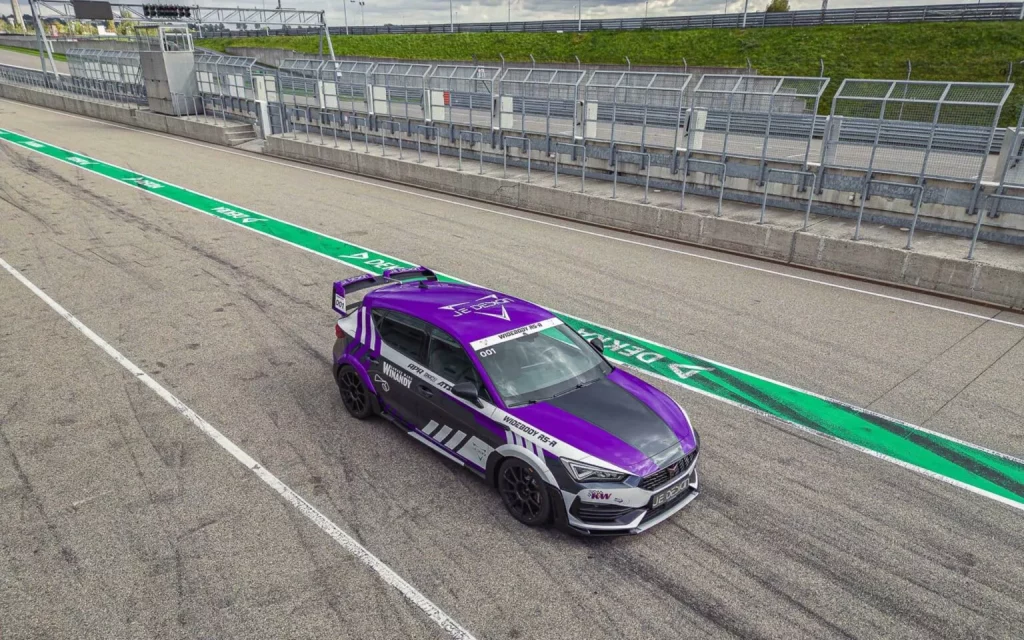 2024 Cupra Leon Widebody RS JE Design 43 Motor16