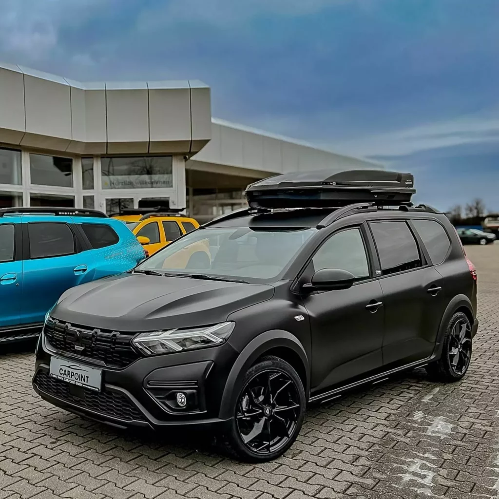 El Dacia Jogger gana puntos en deportividad y funcionalidad 21 Motor16 2024 Dacia Jogger Carpoint Edition 17 Motor16