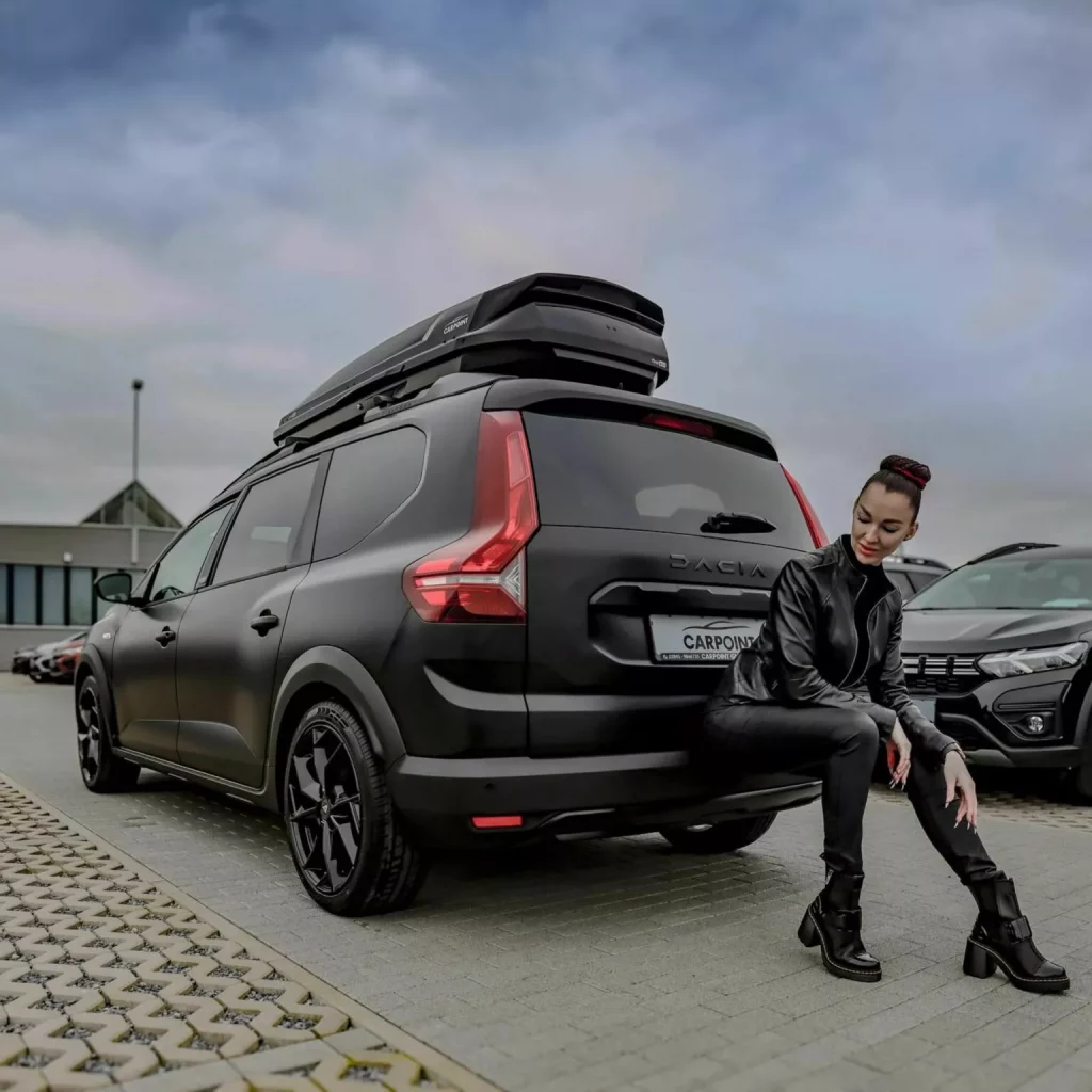 El Dacia Jogger gana puntos en deportividad y funcionalidad 22 Motor16 2024 Dacia Jogger Carpoint Edition 18 Motor16