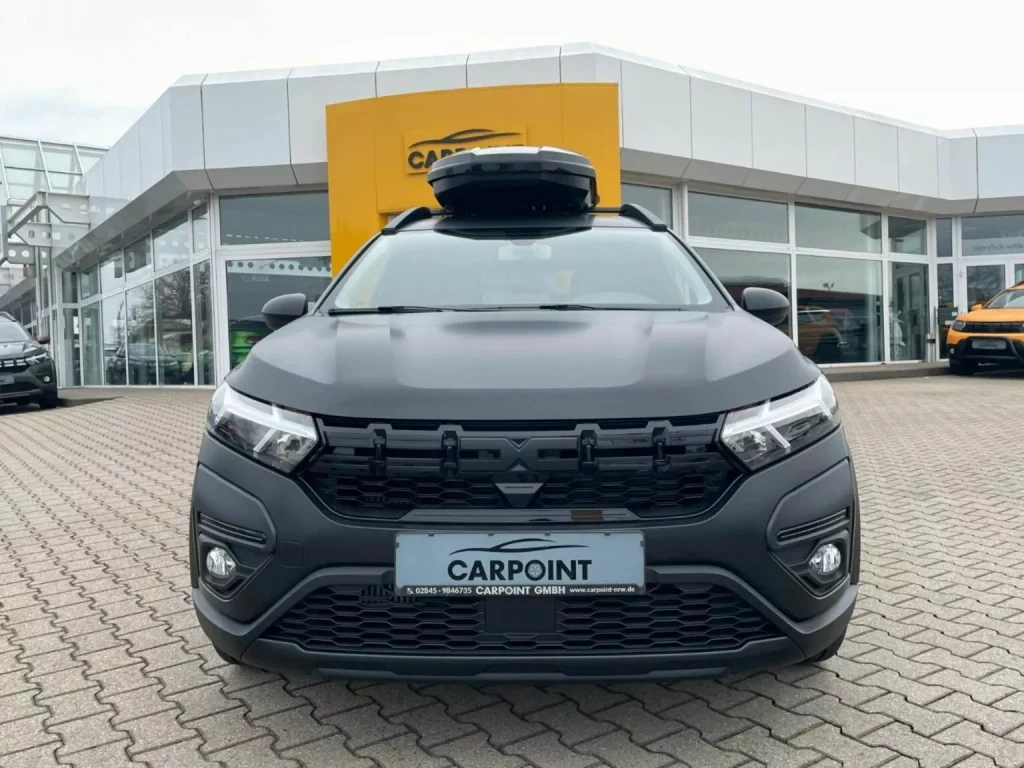El Dacia Jogger gana puntos en deportividad y funcionalidad 8 Motor16 2024 Dacia Jogger Carpoint Edition 4 Motor16