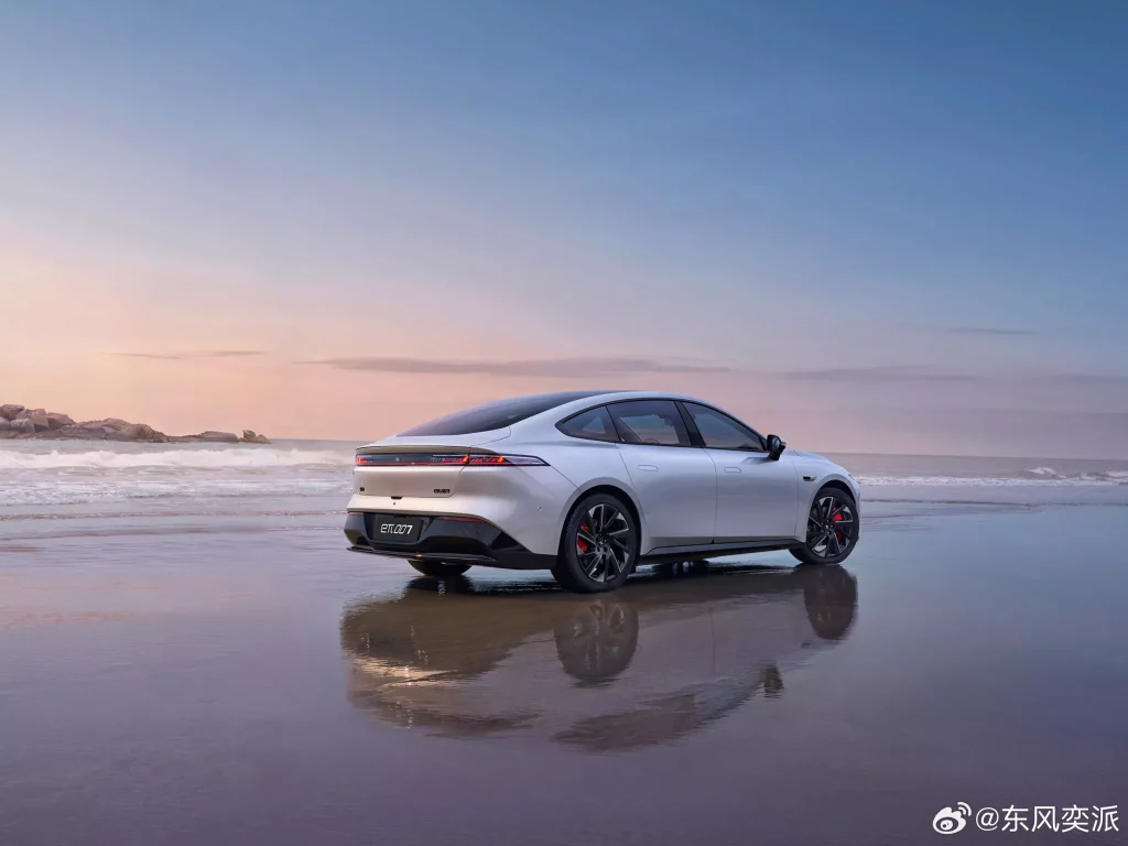 Dongfeng eπ 007. Un interesante eléctrico a mitad de precio de Model 3 13 Motor16 2024 Dongfeng Ep 007 9 Motor16