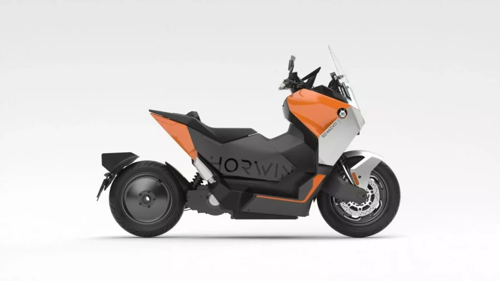 Horwin: La marca de scooter eléctricos que revolucionará el mercado 2 Motor16 2024 Horwin Senmenti 0. Imagen estudio.