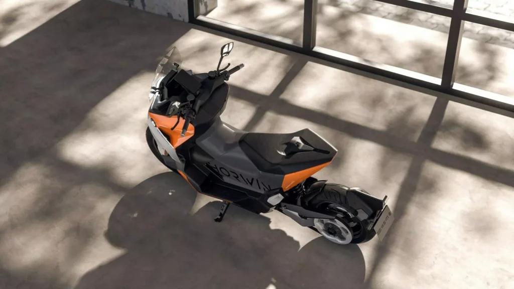 Horwin: La marca de scooter eléctricos que revolucionará el mercado 22 Motor16 2024 Horwin Senmenti scooter ev 19 Motor16