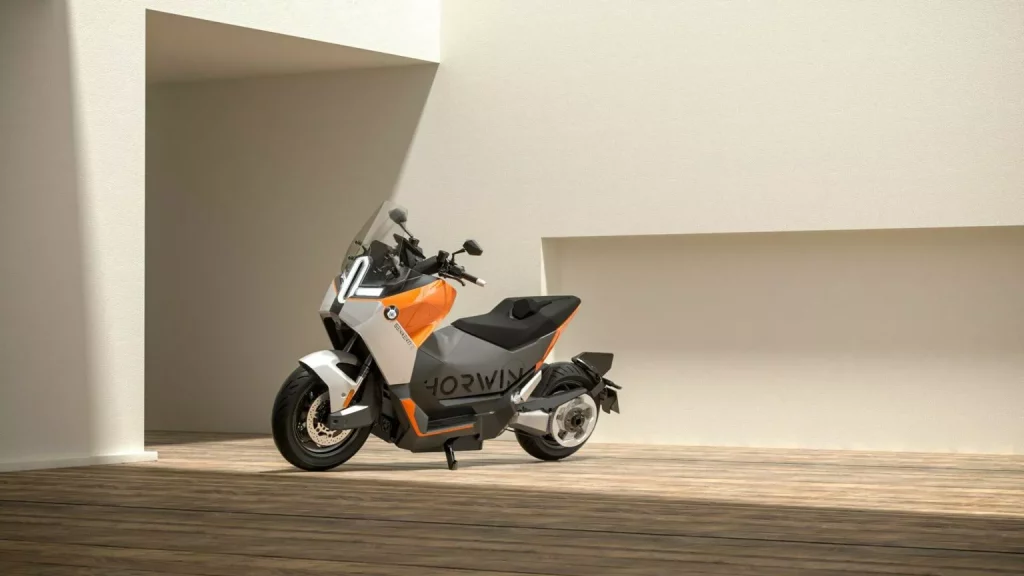 Horwin: La marca de scooter eléctricos que revolucionará el mercado 6 Motor16 2024 Horwin Senmenti scooter ev 3 Motor16