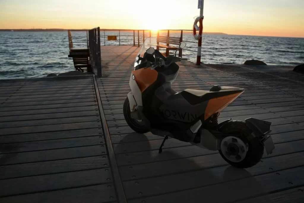 Horwin: La marca de scooter eléctricos que revolucionará el mercado 12 Motor16 2024 Horwin Senmenti scooter ev 9 Motor16