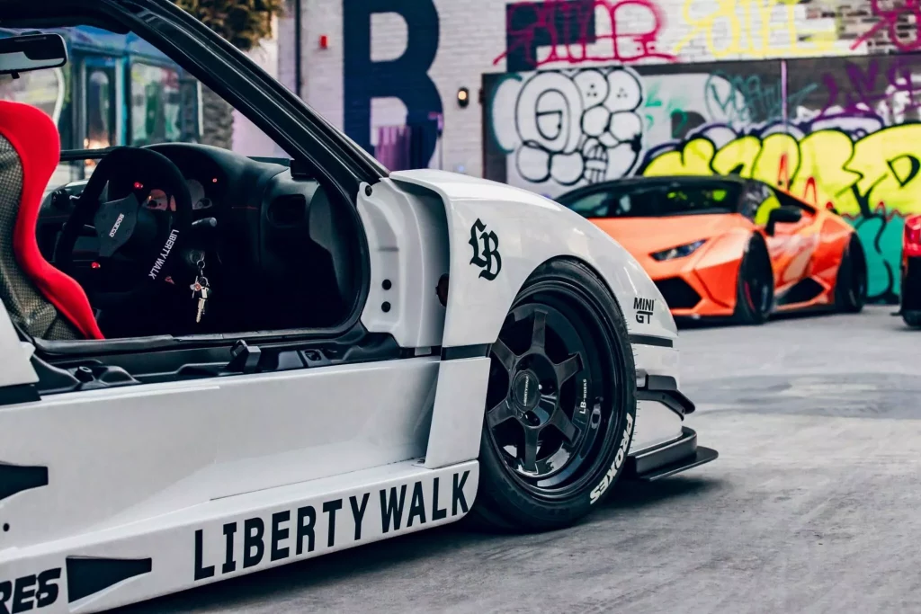 Liberty Walk te fabrica un Ferrari F40 de bolsillo. Cuesta una pasta y tiene 414 CV menos 18 Motor16 2024 Liberty Walk LB40 AZ 16 Motor16