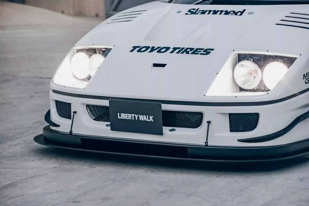 Liberty Walk te fabrica un Ferrari F40 de bolsillo. Cuesta una pasta y tiene 414 CV menos 7 Motor16 2024 Liberty Walk LB40 AZ 5 Motor16