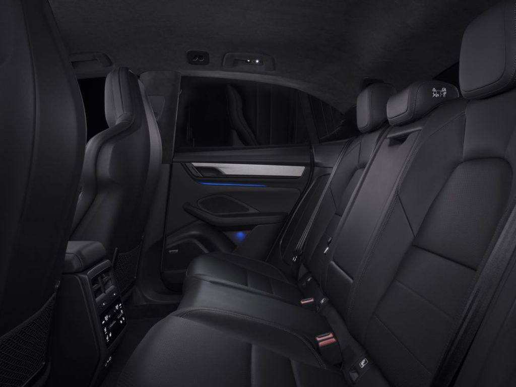 2024 Porsche Macan electrico 22 Motor16
