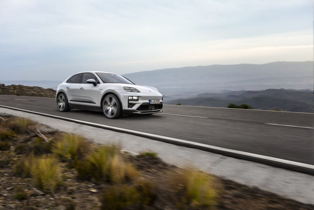 2024 Porsche Macan electrico 51 Motor16