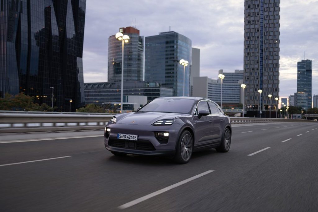 2024 Porsche Macan electrico 60 Motor16
