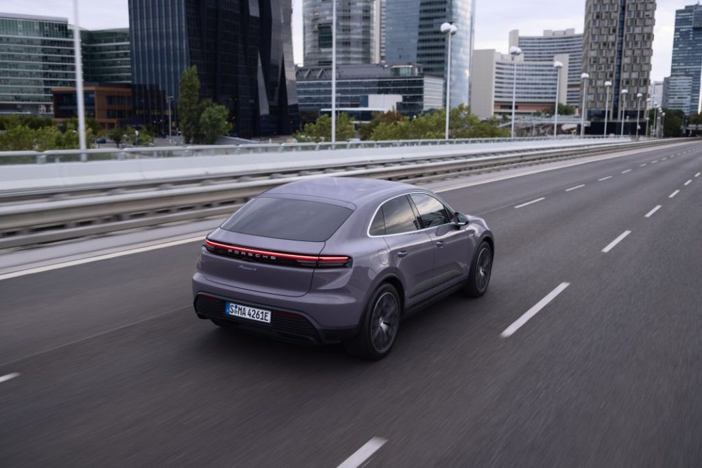 2024 Porsche Macan electrico 65 Motor16