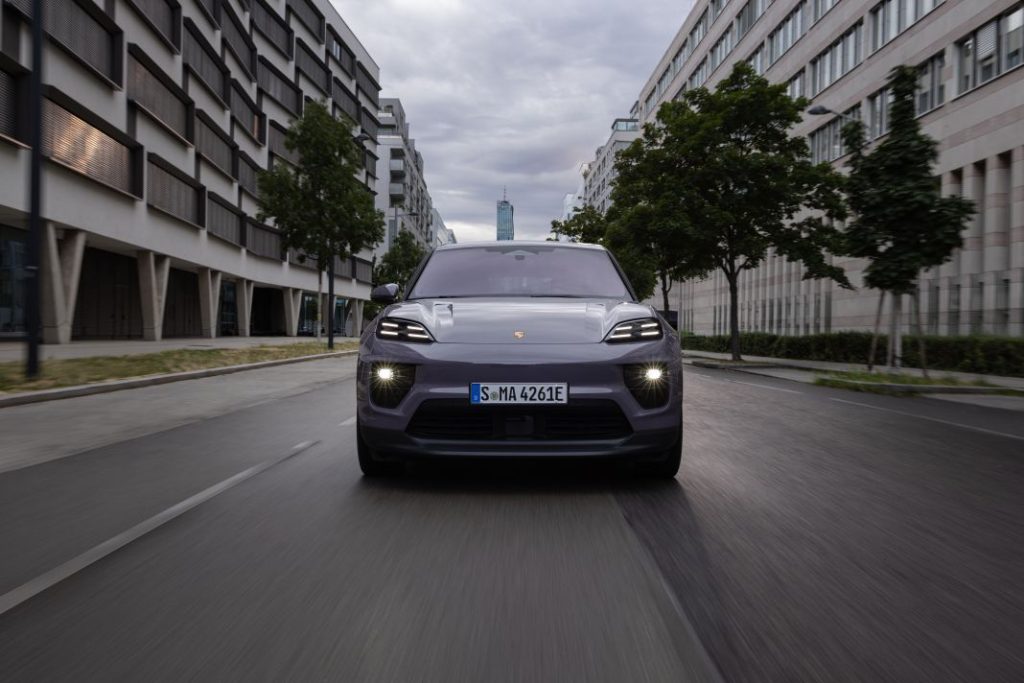 2024 Porsche Macan electrico 66 Motor16