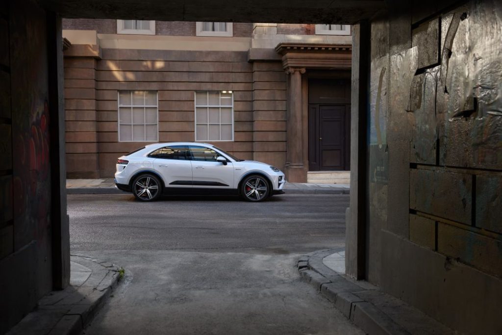 2024 Porsche Macan electrico 90 Motor16