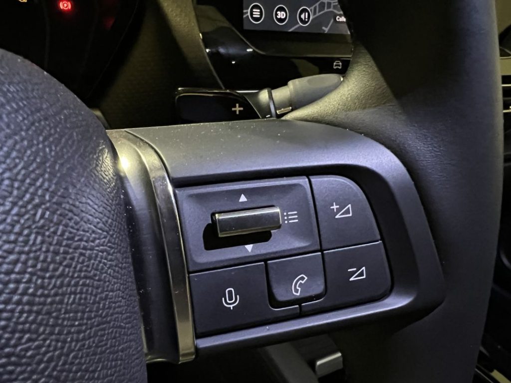 Probamos el Citroën C5 X Plug In Hybrid 180 Plus. Máxima eficiencia a todo confort 27 Motor16 2024 Prueba Citroen C5 X Hybrid 180 10 Motor16