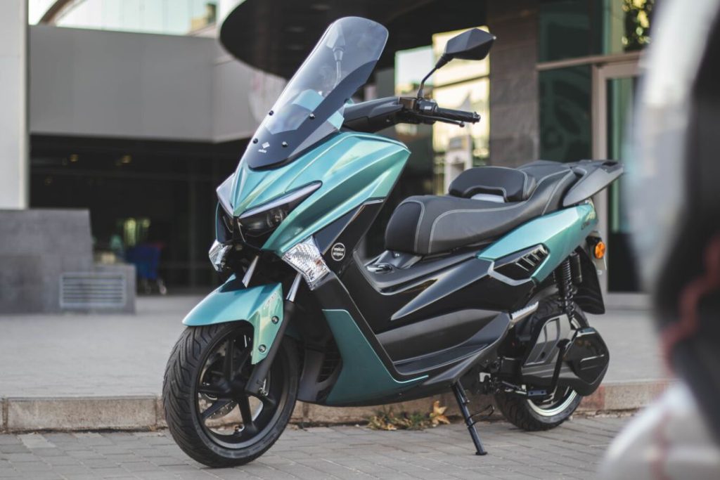 2024 Velca One Scooter Electrico 1 Motor16