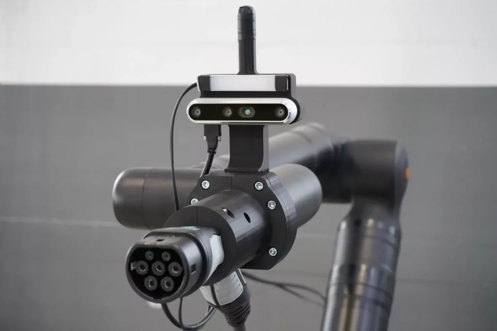 2024 Volkswagen Bosch Cariad EV charging robot 6 Motor16