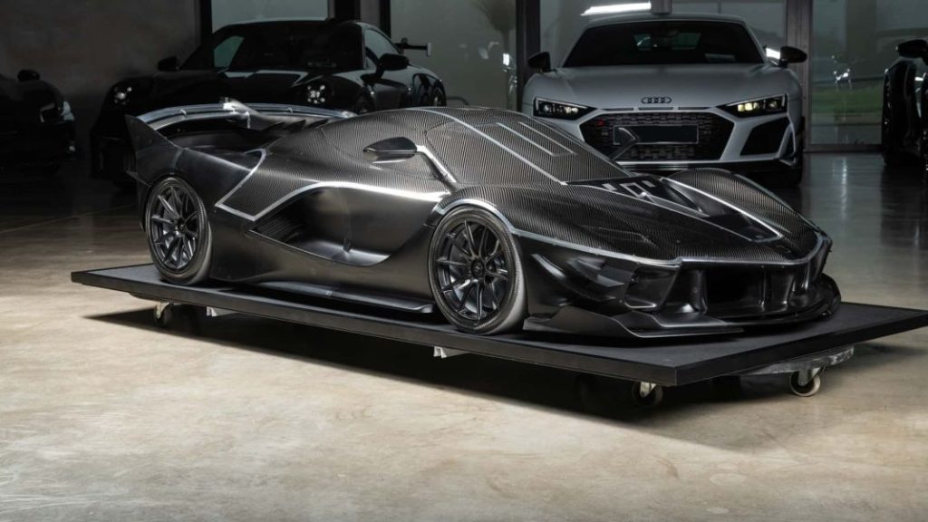 2024 Ferrari FXX-K Evo RM Sotheby's. Imagen delantera.