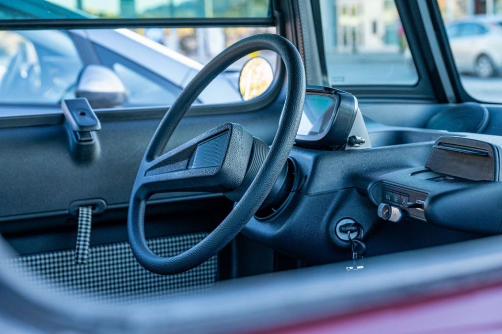 El estilo del Citroën 2CV Charleston resucita en el AMI 11 Motor16 AMICharlestonByBianconebacktothefuture8 Motor16