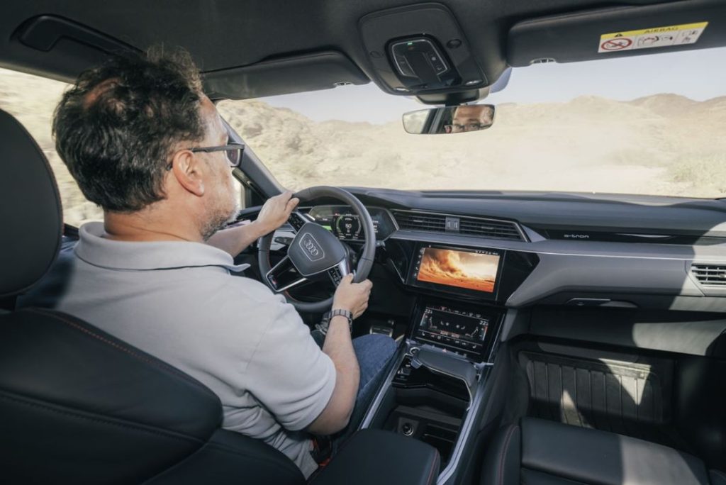 Audi Q8 e-tron edition Dakar... Por si te quieres sentir Carlos Sainz 6 Motor16 AUDI Q8 ETRON DAKAR EDITION 3 Motor16