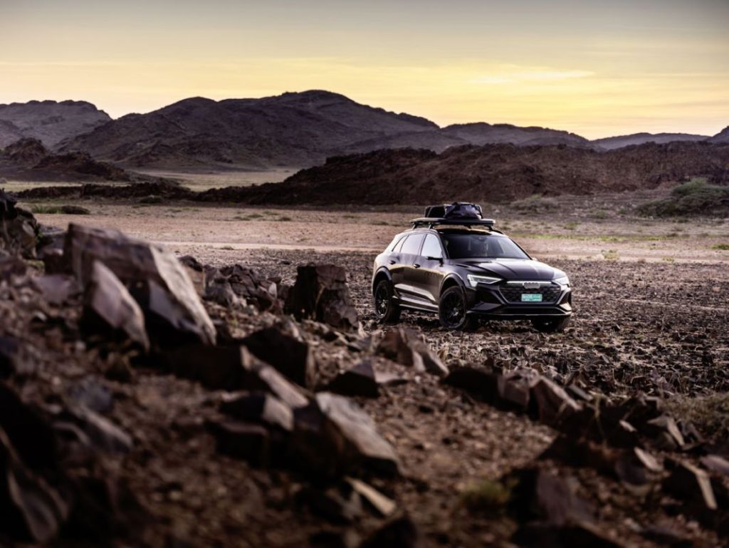 Audi Q8 e-tron edition Dakar... Por si te quieres sentir Carlos Sainz 54 Motor16 AUDI Q8 ETRON DAKAR EDITION 45 Motor16