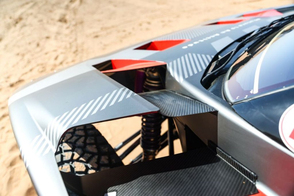 Así es el Audi RS Q e-tron que necesita hacer historia en el Dakar y también en las carreras 12 Motor16 AUDI RS Q E TRON 8 Motor16