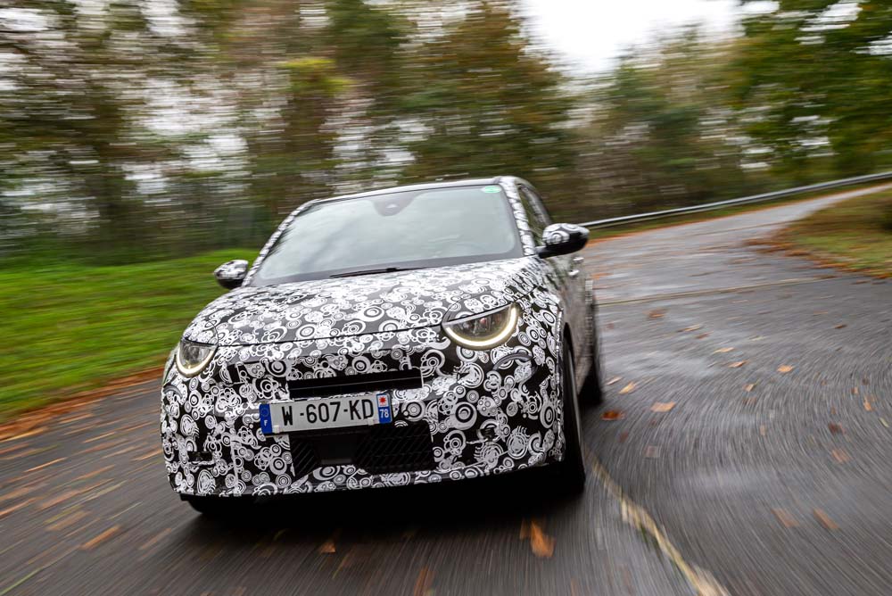 El nuevo Abarth 600e 2024, el más potente de la historia de marca, ya es oficial 4 Motor16 Abarth Motorsport 4 1 Motor16