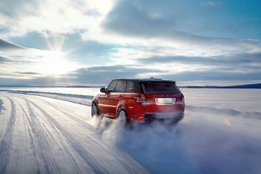 5 accesorios indispensables para proteger tu coche de las nevadas 3 Motor16 SENSORES Y SISTEMAS DE AYUDA: TECNOLOGÍA AL SERVICIO DE LA SEGURIDAD