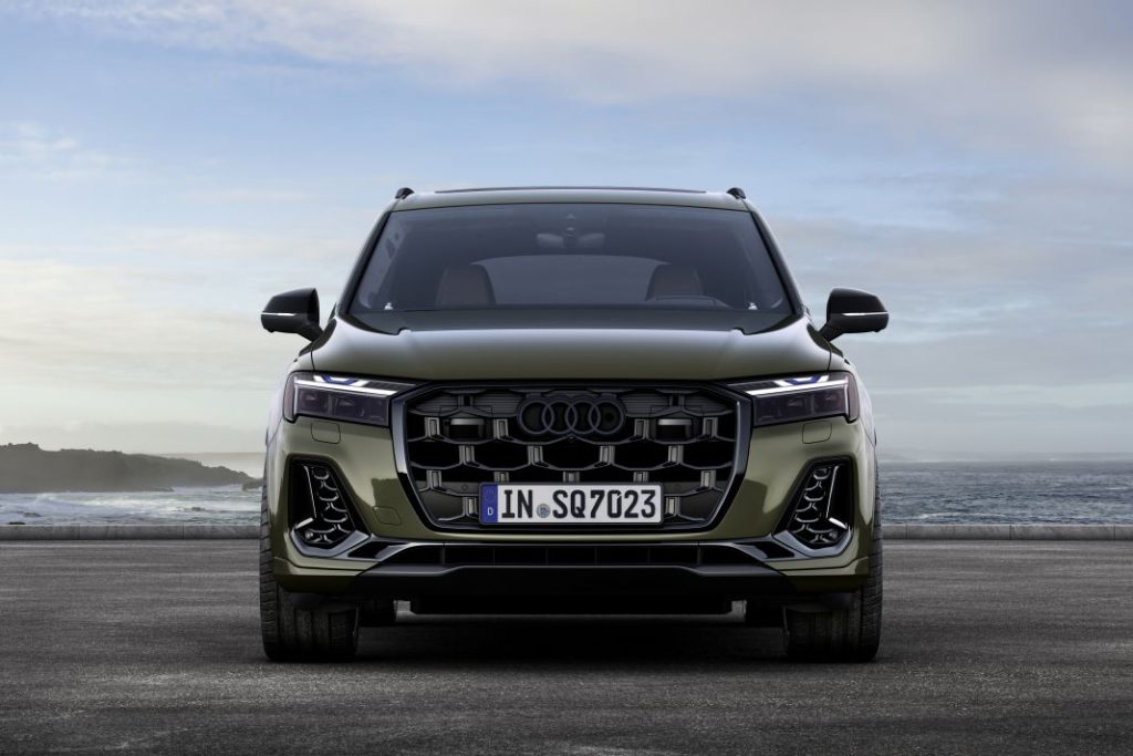 Nuevo Audi Q7 2024. El pionero se renueva 39 Motor16 Audi SQ7 TFSI 2024 18 Motor16