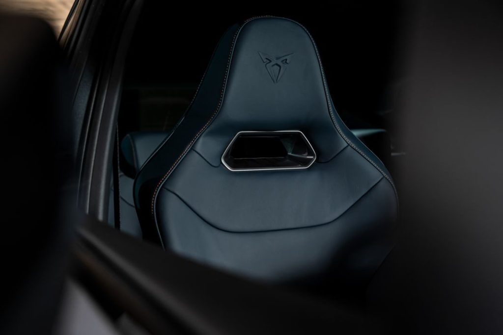 El Cupra Ateca amplía su oferta con una versión de 190 CV y tracción total 28 Motor16 CUPRA Ateca 190cv29 Motor16