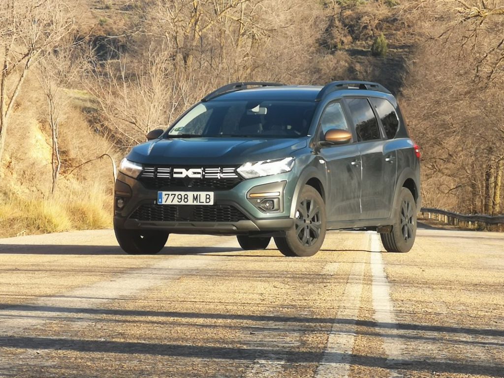 Dacia Jogger ECO-G Extreme: Probamos la opción perfecta para familias con economía de guerra 8 Motor16 Dacia Jogger 1.0 ECO G Extreme 2 Motor16