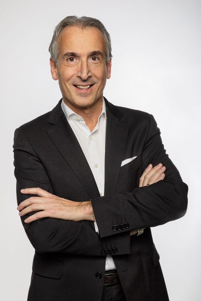 Emilio Herrera, presidente de Kia Motors España: «En la última década hemos multiplicado por cuatro las ventas y la presencia en el mercado» 1 Motor16 EMILIO HERRERA 2 KIA Motor16