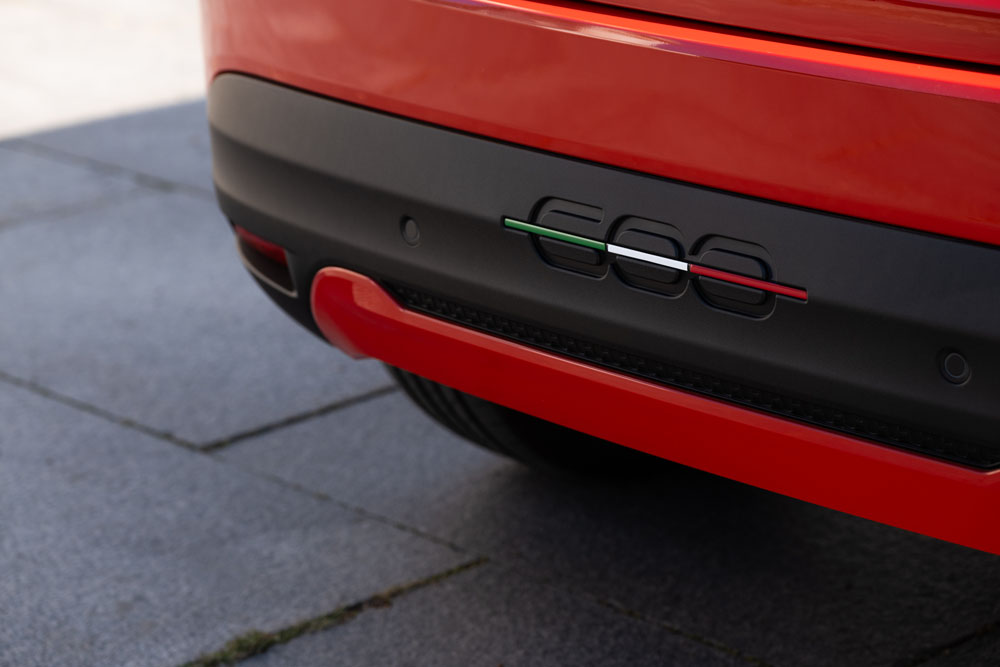 Primera prueba del Fiat 600e. Un 'clásico' a la vanguardia 22 Motor16 FIAT 600E 12 Motor16