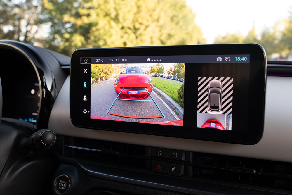 Primera prueba del Fiat 600e. Un 'clásico' a la vanguardia 27 Motor16 FIAT 600E 17 Motor16