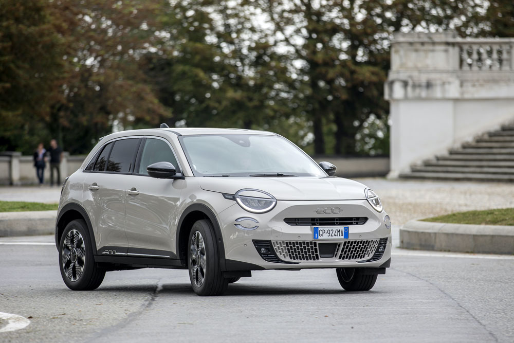 Primera prueba del Fiat 600e. Un 'clásico' a la vanguardia 6 Motor16 FIAT 600E 2 Motor16