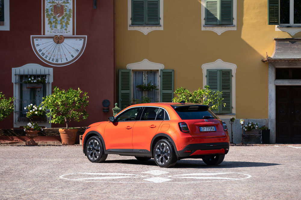 Primera prueba del Fiat 600e. Un 'clásico' a la vanguardia 38 Motor16 FIAT 600E 28 Motor16