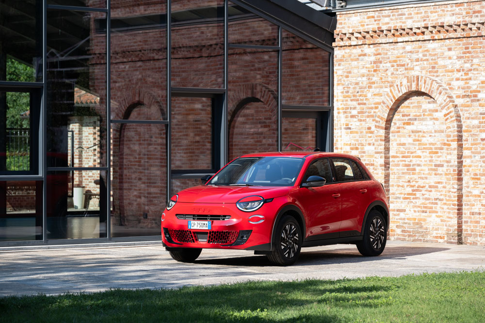 Primera prueba del Fiat 600e. Un 'clásico' a la vanguardia 49 Motor16 FIAT 600E 39 Motor16