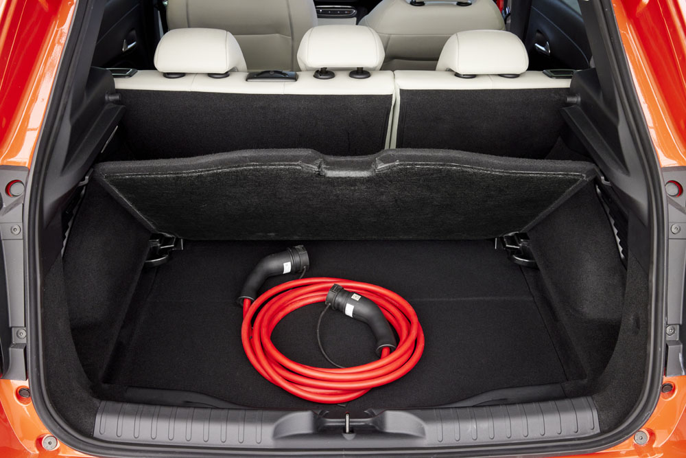 Primera prueba del Fiat 600e. Un 'clásico' a la vanguardia 73 Motor16 FIAT 600E 63 Motor16