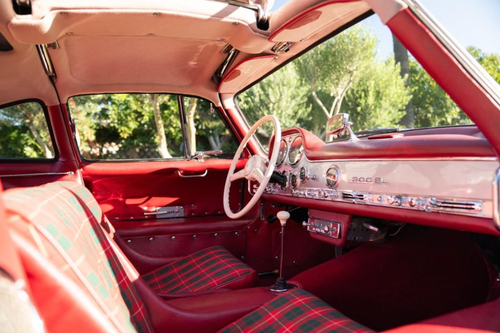 Un impecable Mercedes 300SL Gullwing busca nuevo dueño 61 Motor16 Mercedes 300SL Gullwing 70 Motor16