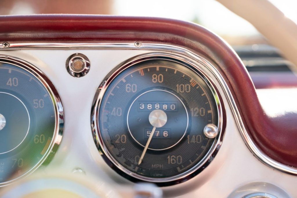 Un impecable Mercedes 300SL Gullwing busca nuevo dueño 52 Motor16 Mercedes 300SL Gullwing 83 Motor16