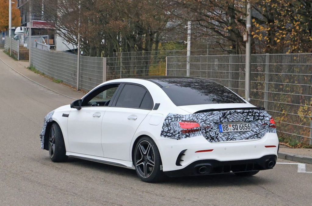 Mercedes AMG A35 sedan facelift 10 Motor16