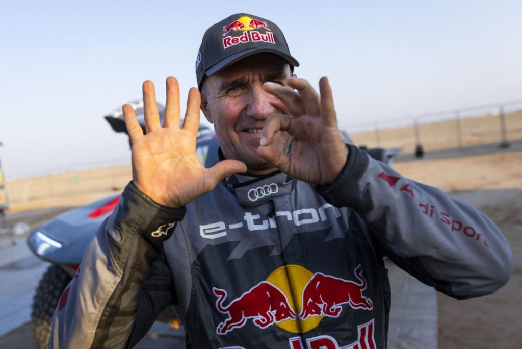 Sainz y Audi siguen al tran tran en el Dakar 3 Motor16 PETERHANSEL Motor16