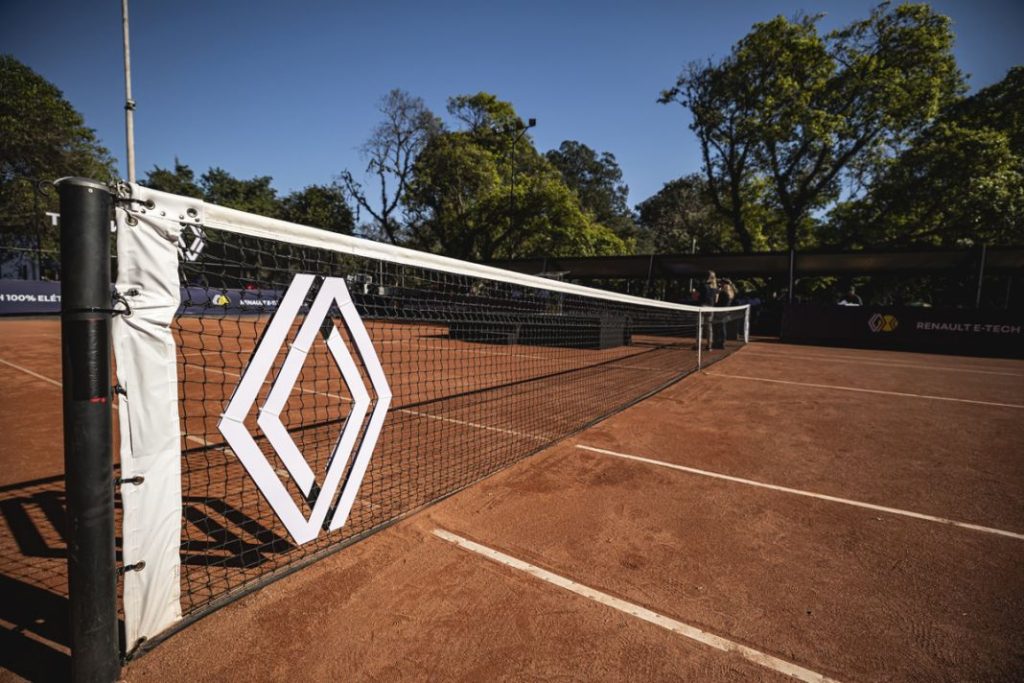 La marca de coches que entra de lleno en el mundo del tenis 1 Motor16 Renault tenis nuevos embajadores8 Motor16