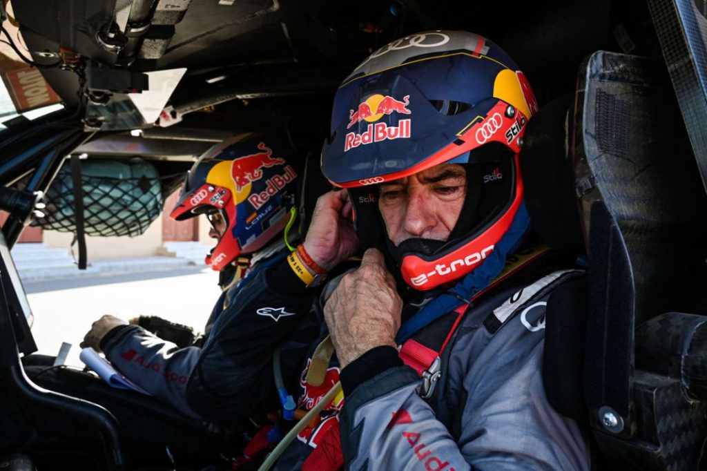 El eterno 'pique' entre Carlos Sainz y Nasser Al-Attiyah que calienta el Dakar 5 Motor16 SAINZ 2 Motor16