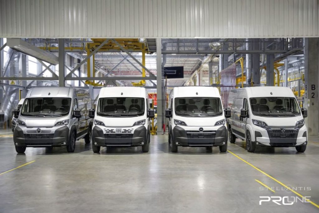 Hidrógeno: Stellantis ProOne amplía su oferta con las versiones Hydrogen de e-Expert y ë-Jumper 3 Motor16 StellantisLargeHydrogenFuelCellVanLine upwithlogo Motor16
