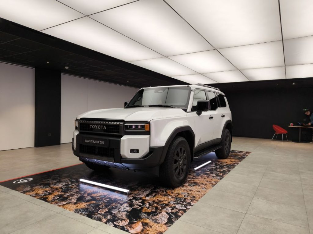 Ya está aquí el Toyota Land Cruiser 250. Lo hemos tocado y sabemos muchas más cosas sobre él 10 Motor16 Toyota Land Cruiser 250 2 Motor16