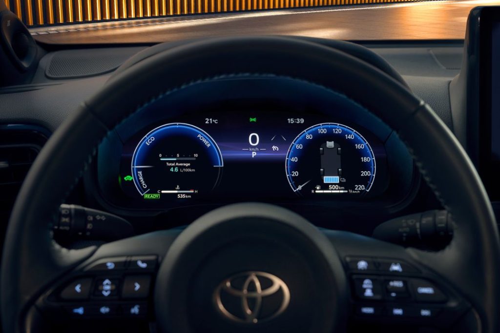 Primera prueba del Toyota Yaris Cross 2024: Ahora con 130 CV 34 Motor16 Toyota Yaris Cross primera prueba 37 Motor16