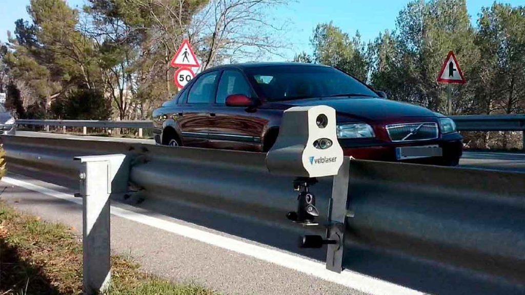 Conoce las carreteras en las que la DGT va a instalar sus nuevos 150 radares 94 Motor16 vehículo